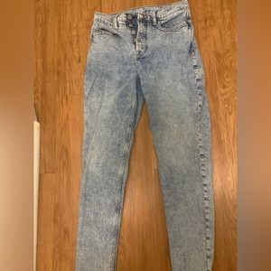 vintage wash high waisted jeans